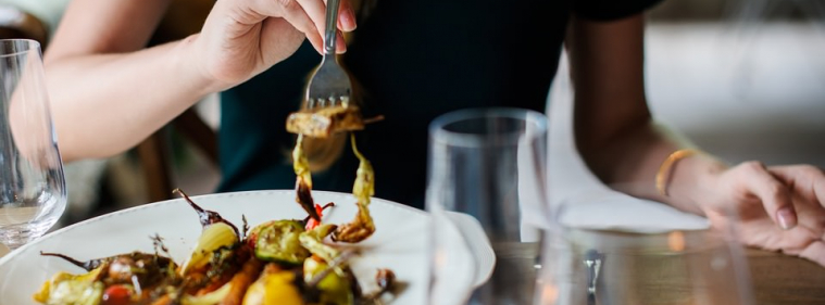 Come aprire un home restaurant: info, requisiti e normative